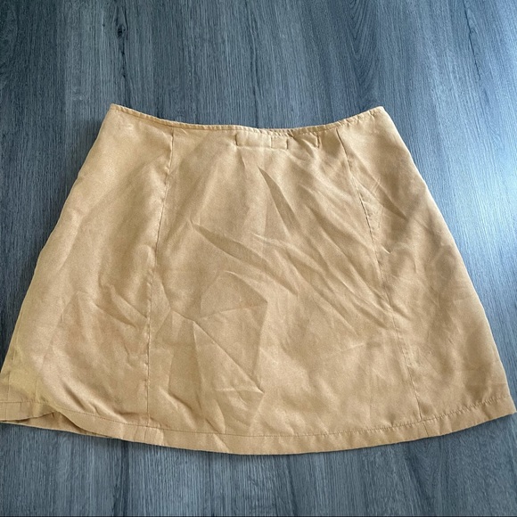 Wild Blue Sadie Robertson Collection Faux Suede Tan Mini Skirt Large Boho Y2K - Picture 6 of 7